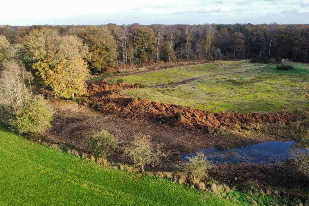 Hunenborg, luchtfoto gracht