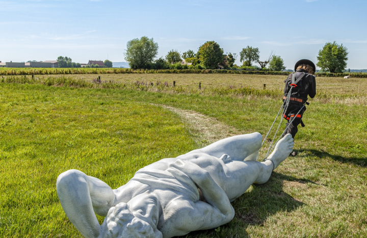 kunstenaar Mikes Poppe 