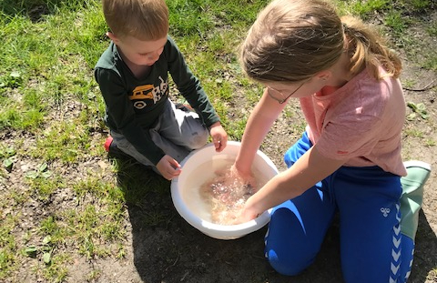 Snuffelen lente, Moniek 4